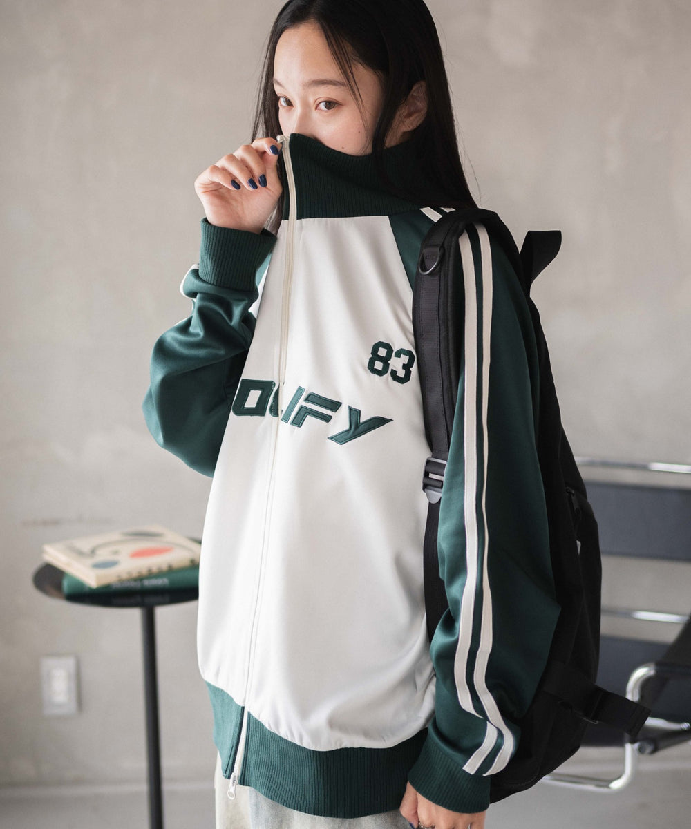 Dグリーン　モデル:161cm F着用