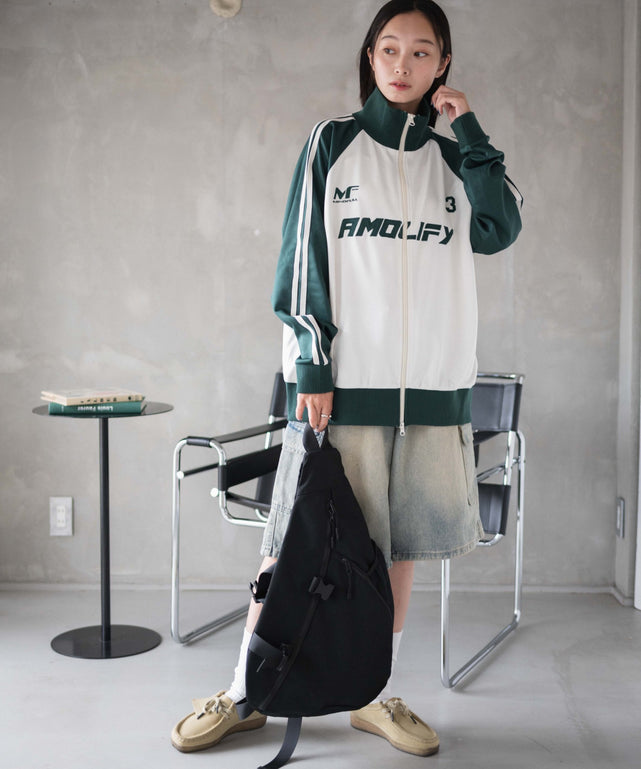 Dグリーン　モデル:161cm F着用