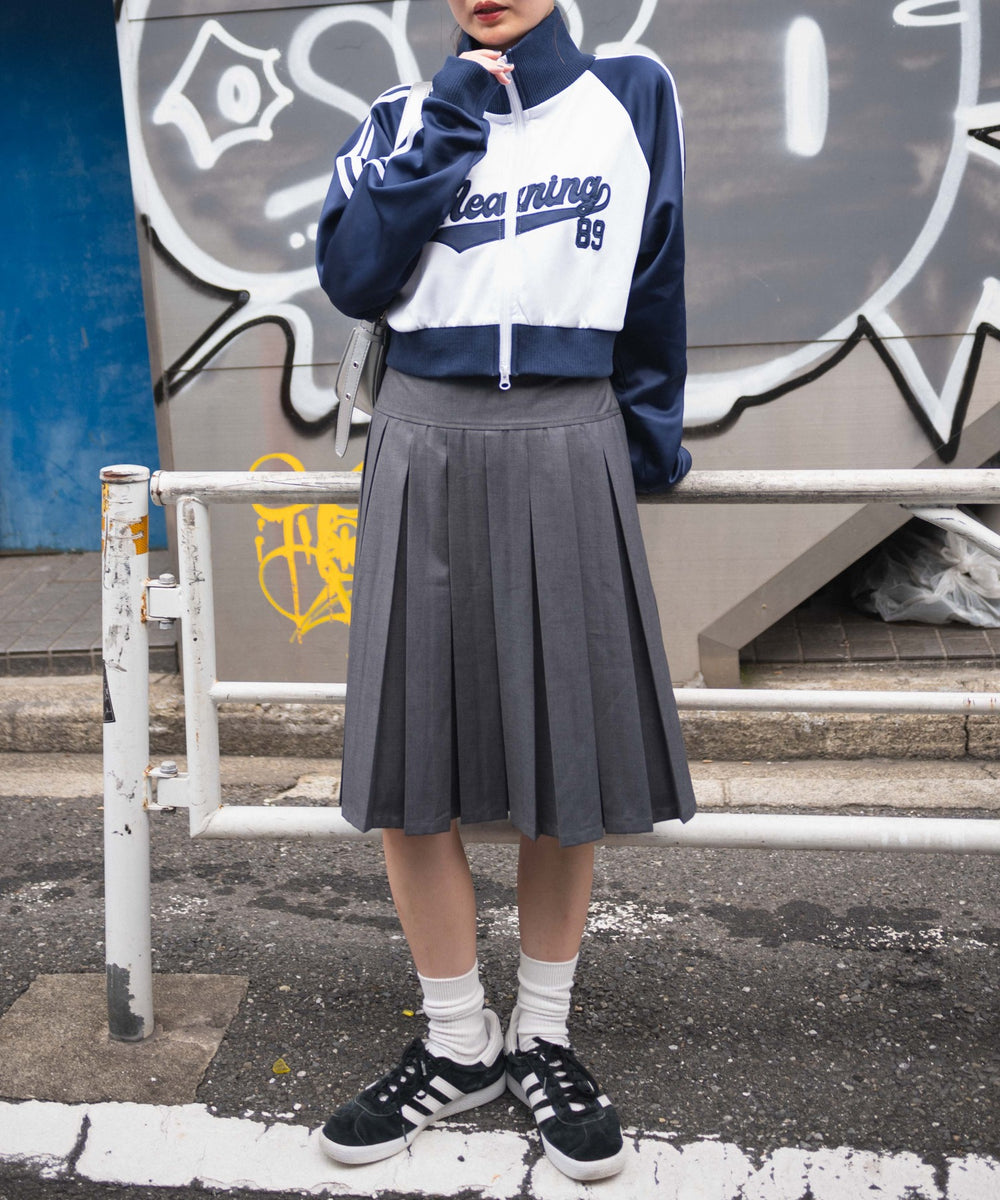 ネイビー　モデル:155cm F着用