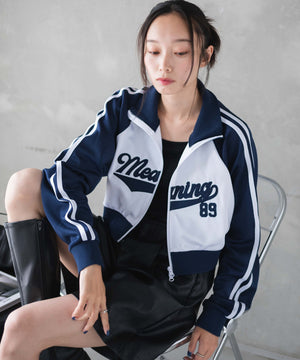 ネイビー　モデル:161cm F着用