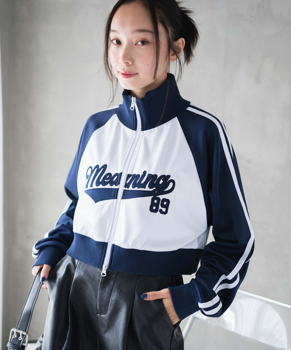 ネイビー　モデル:161cm F着用