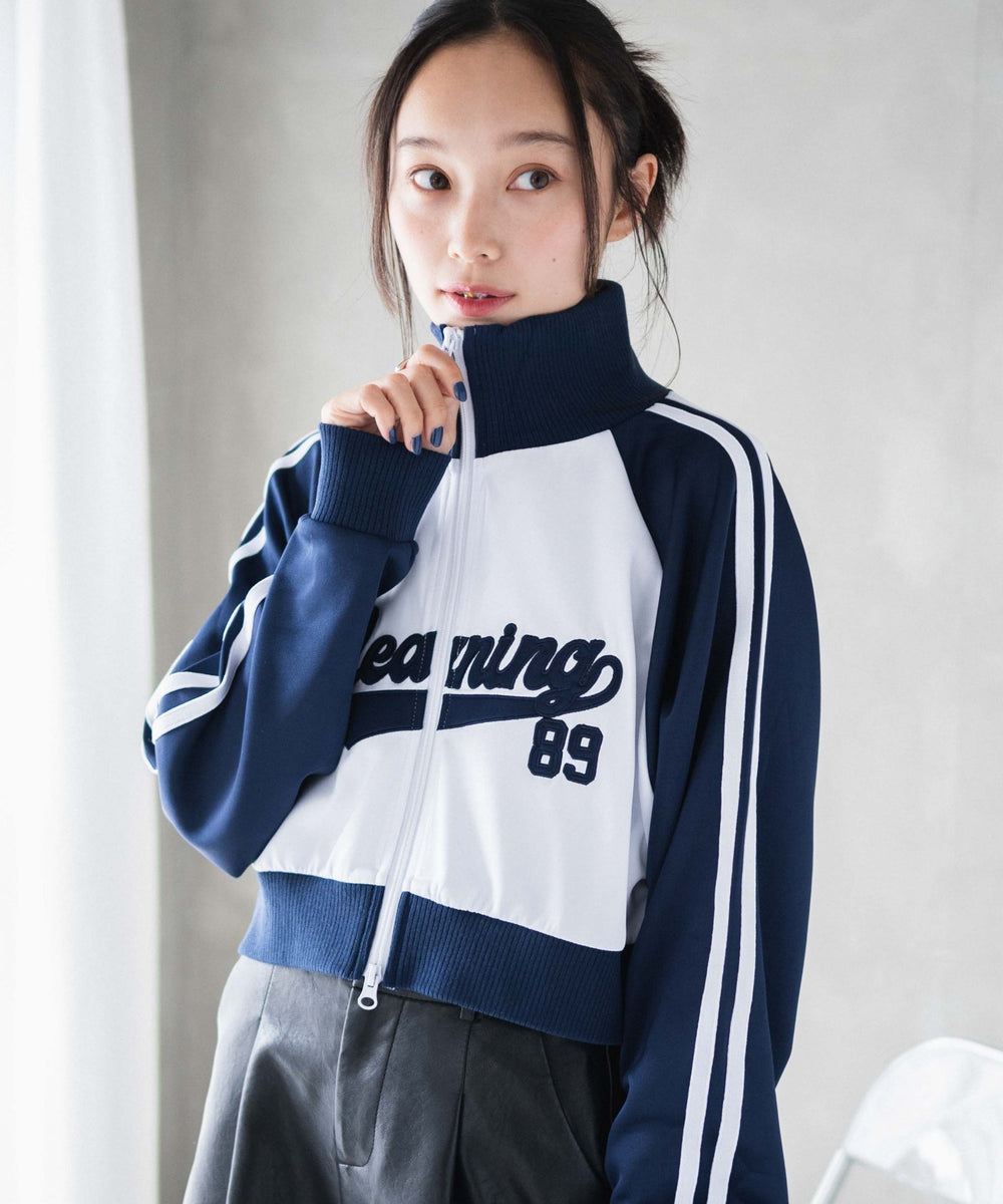 ネイビー　モデル:161cm F着用