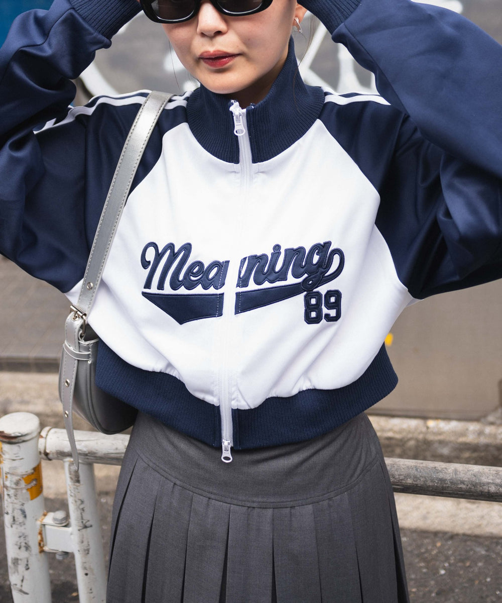 ネイビー　モデル:155cm F着用