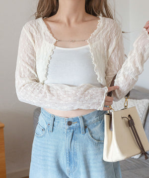 オフホワイト  モデル:155cm F着用