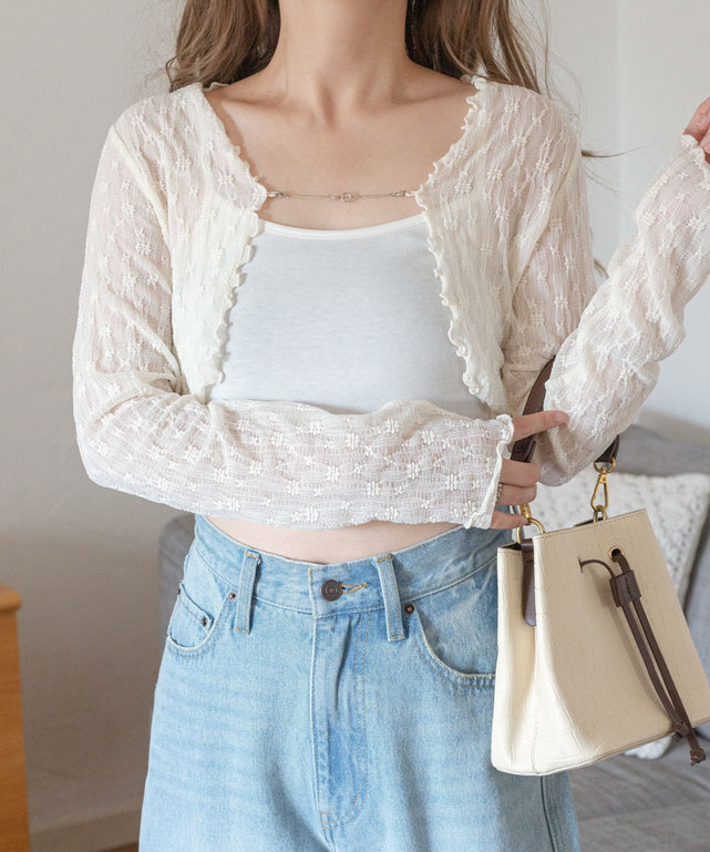 オフホワイト  モデル:155cm F着用