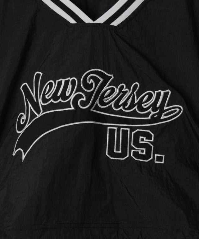 ナイロンショートプルオーバー