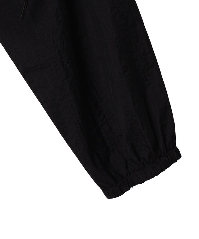 ナイロンショートプルオーバー