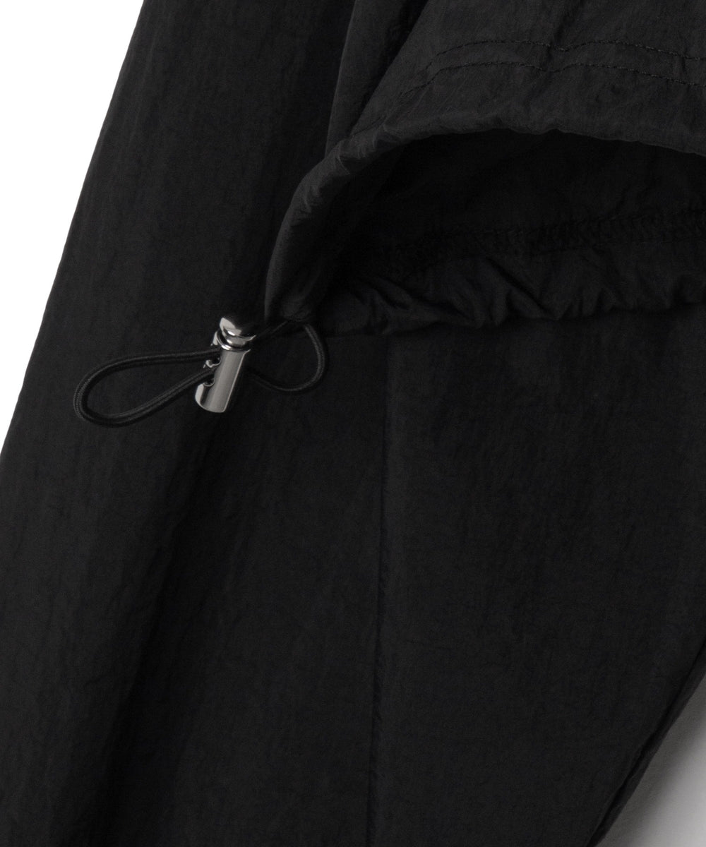 ナイロンショートプルオーバー