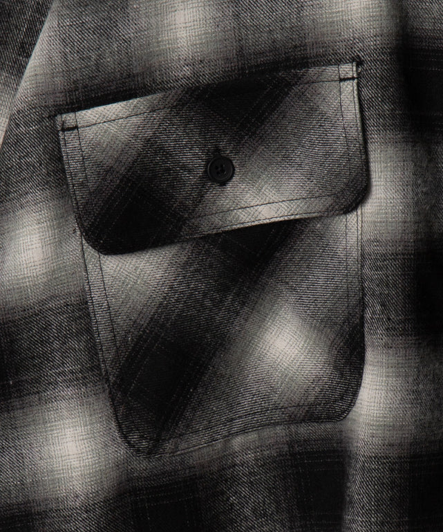 チェックネルシャツ