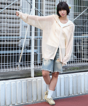 ホワイトアイボリー  モデル：160cm L着用