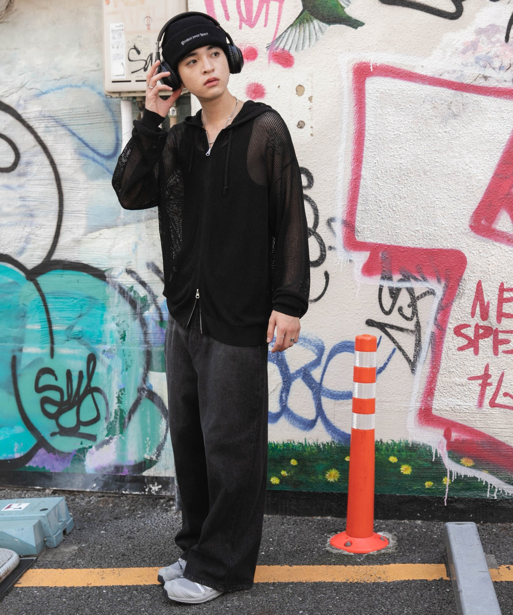 ブラック モデル：180cm L着用