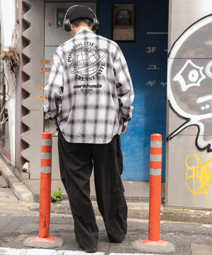 ホワイトチェック モデル：180cm L着用