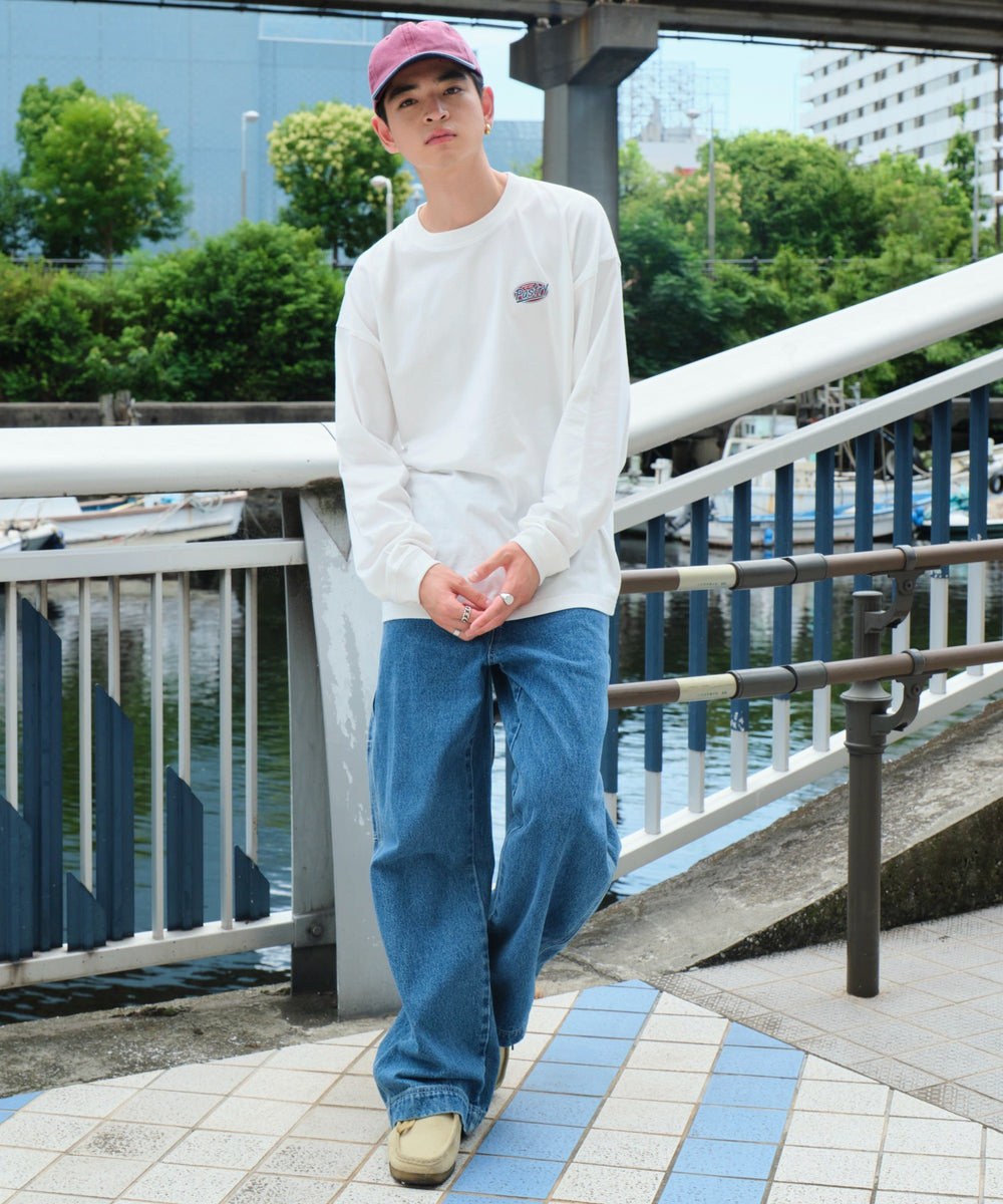 ホワイト モデル：180cm L着用