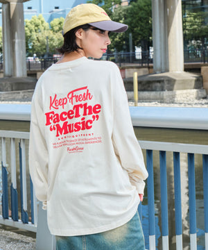 ホワイトアイボリー モデル：160cm L着用