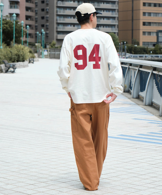 オフホワイト モデル：180cm L着用