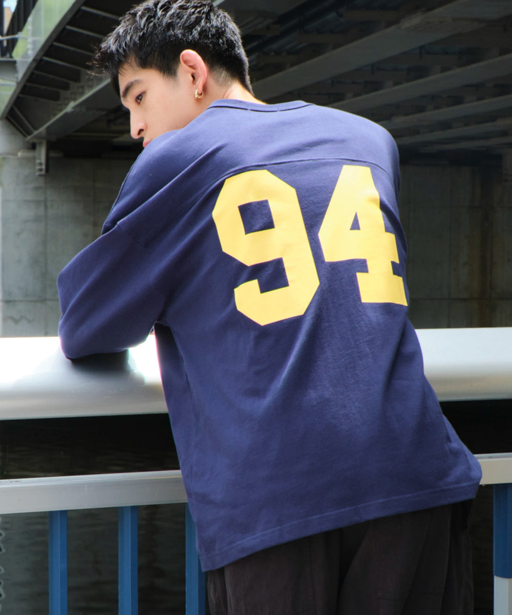 ネイビー モデル：180cm L着用