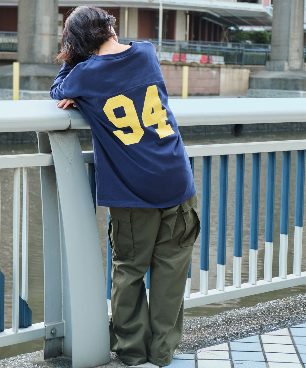 ネイビー モデル：160cm L着用