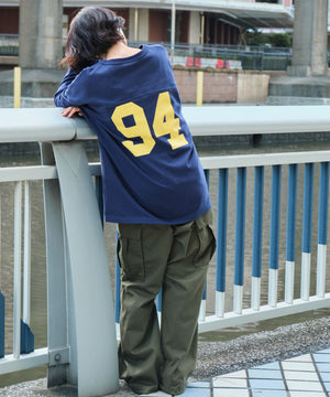 ネイビー モデル：160cm L着用