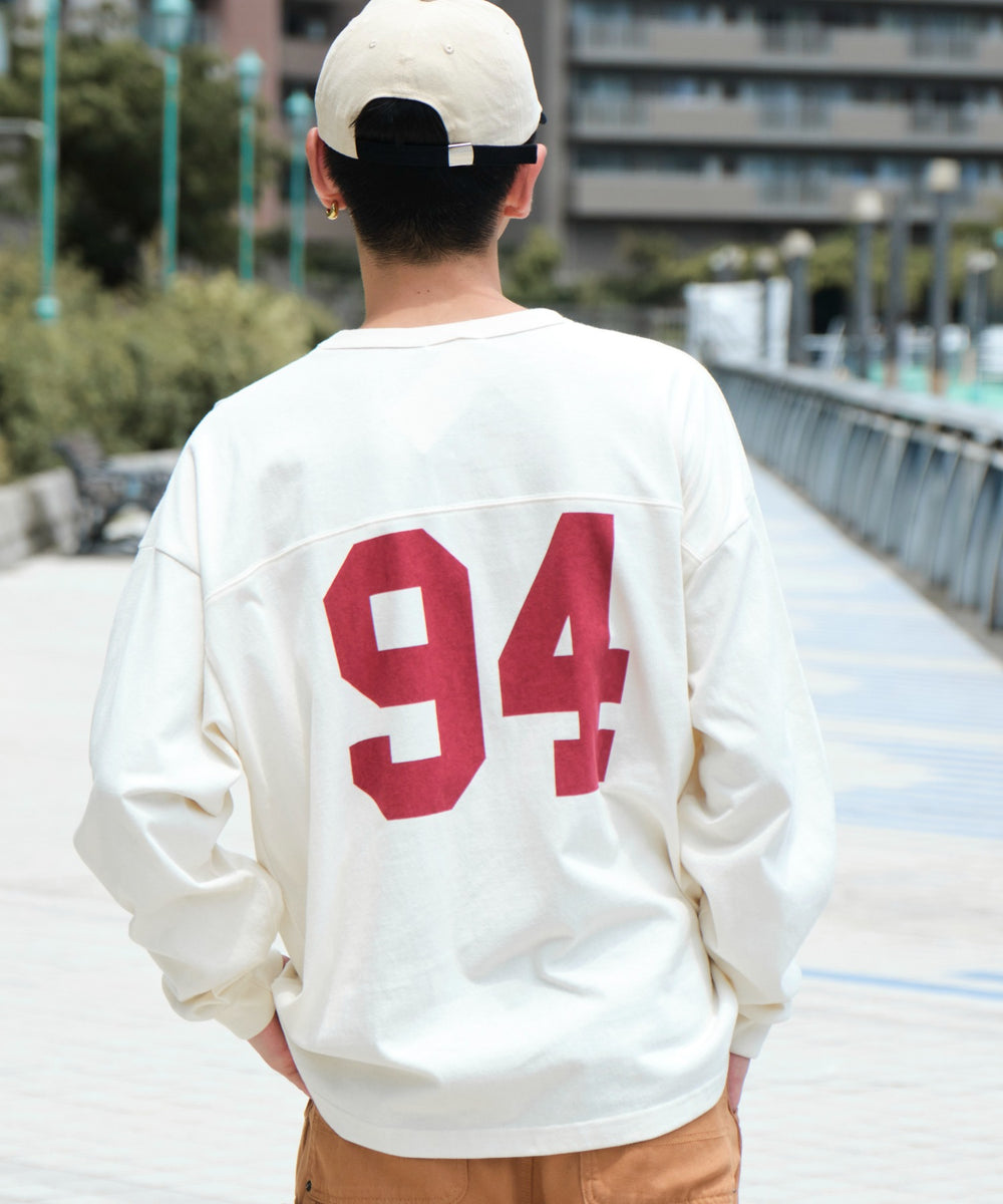 オフホワイト モデル：180cm L着用