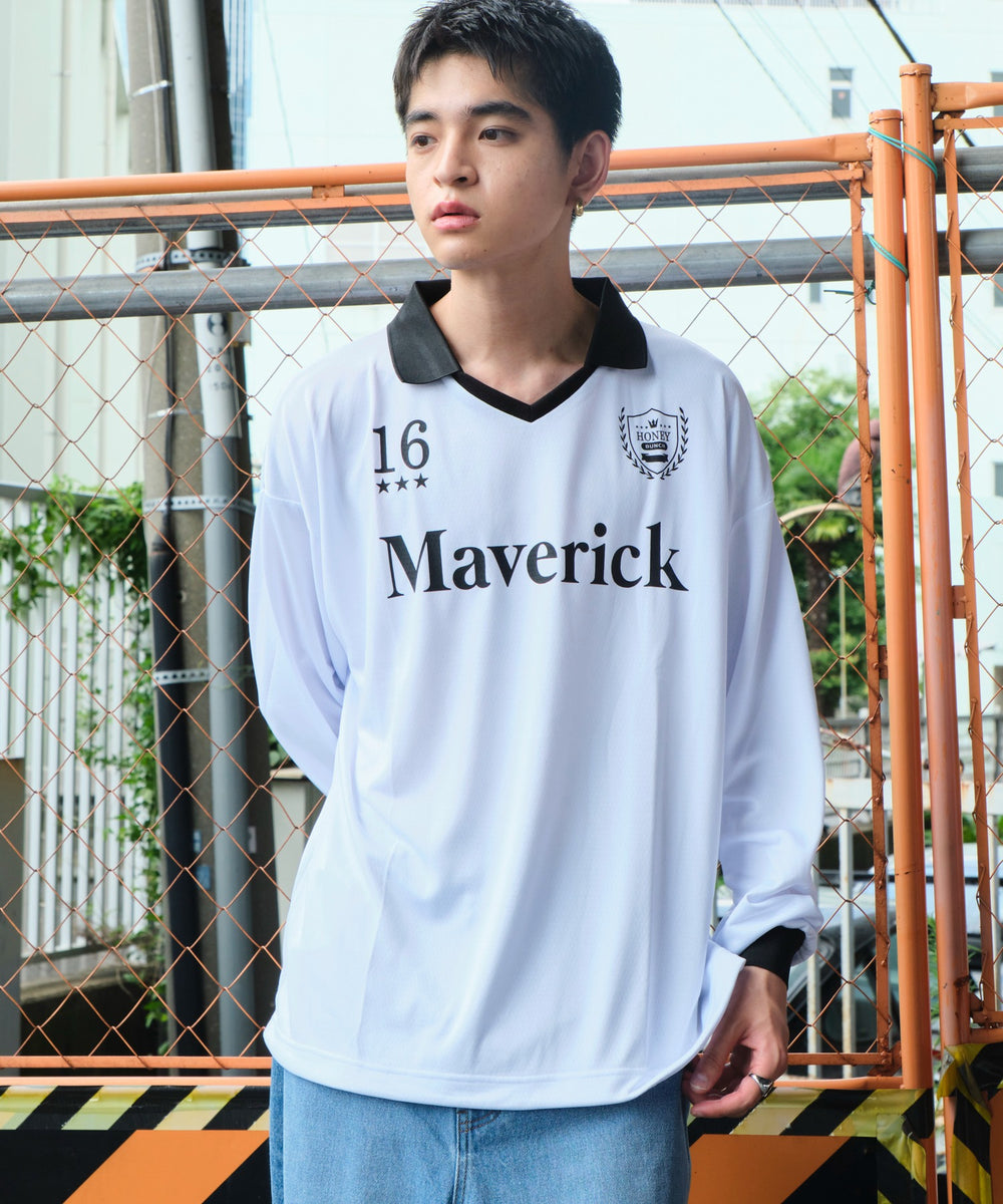 ホワイト モデル：180cm L着用