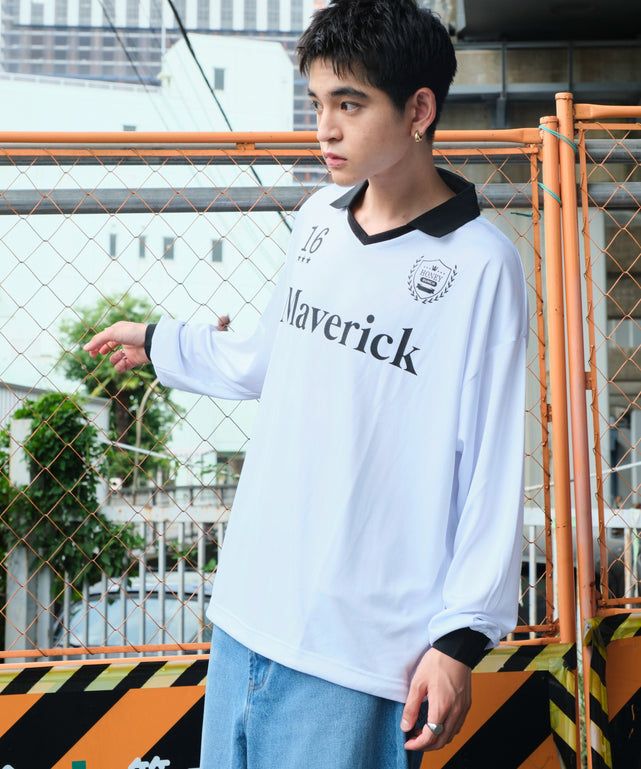 ホワイト モデル：180cm L着用