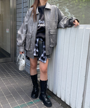 グレー　モデル:155cm M着用