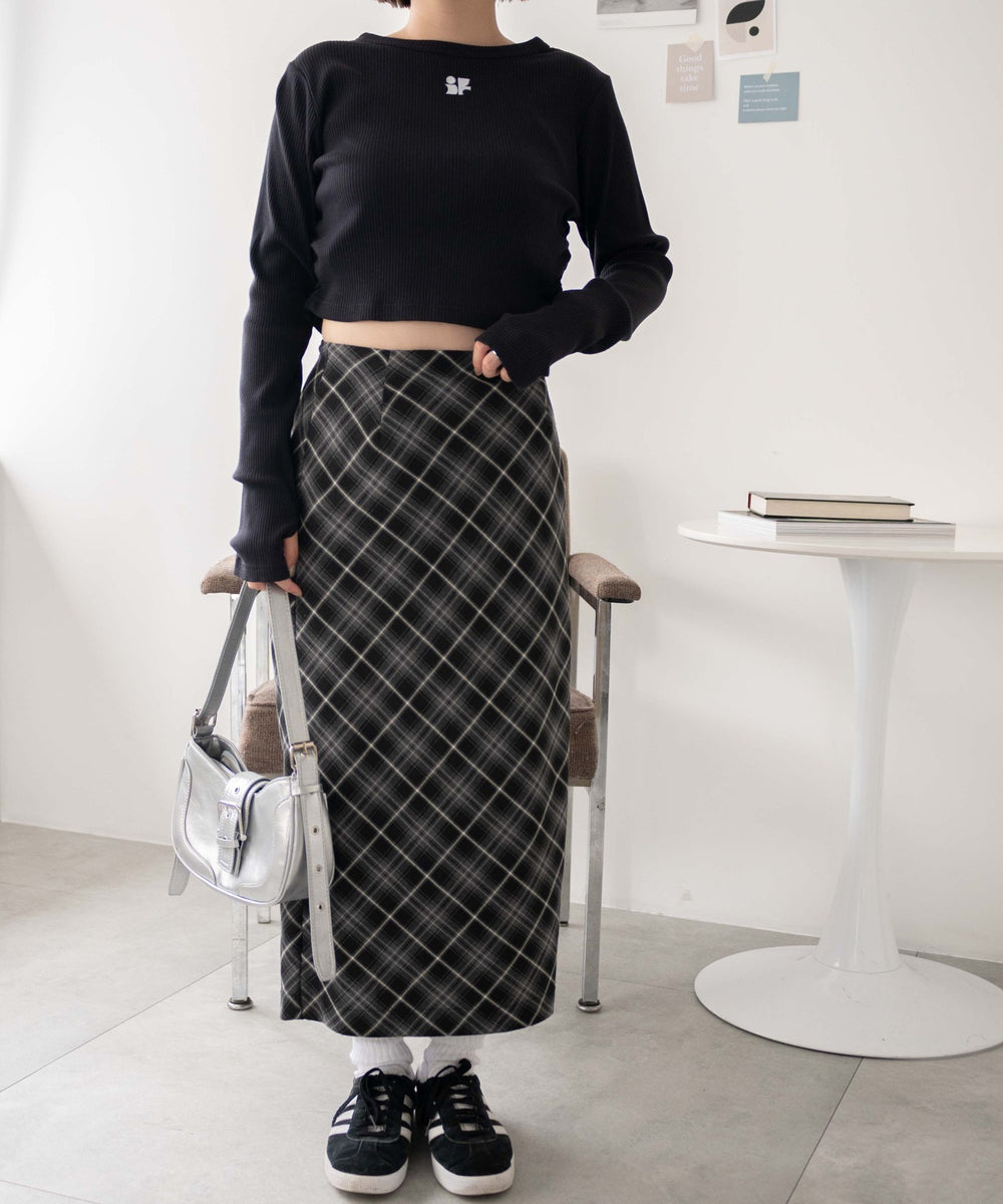 ブラック　モデル:155cm F着用