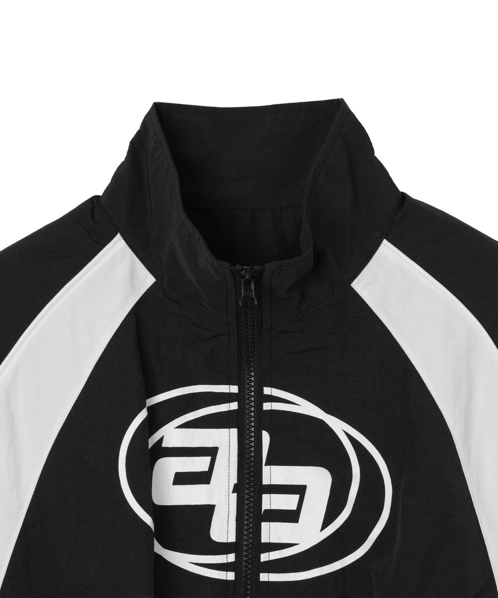 キリカエナイロンブルゾン