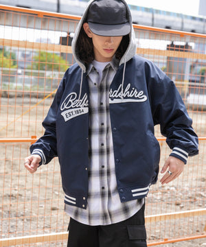 ネイビー モデル：174cm L着用