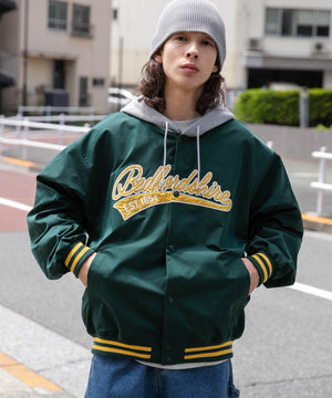 Dグリーン モデル：174cm L着用