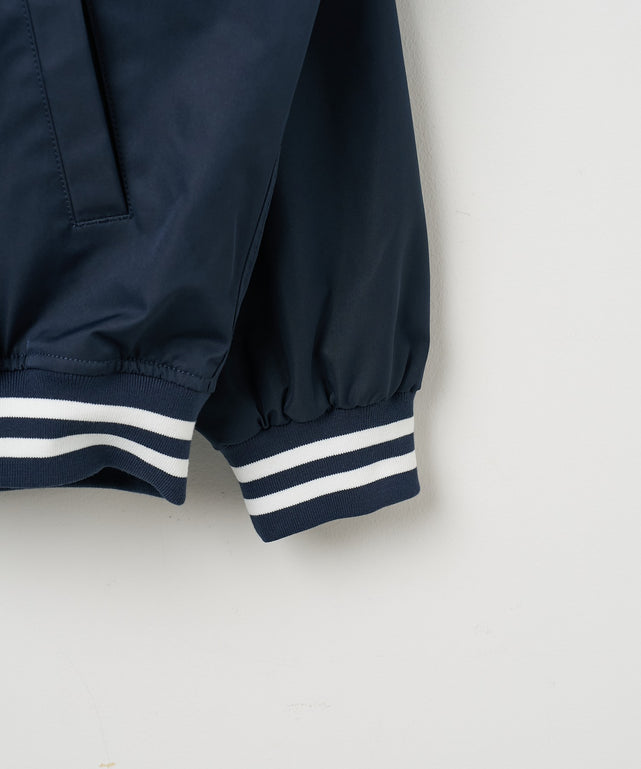 フードワッペンスタジャン