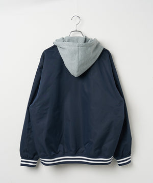 フードワッペンスタジャン