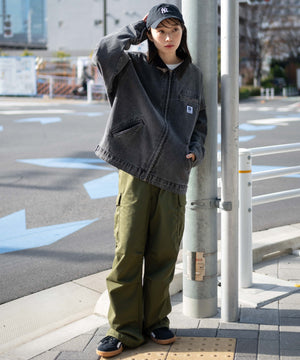 ブラックその他 モデル：161cm L着用