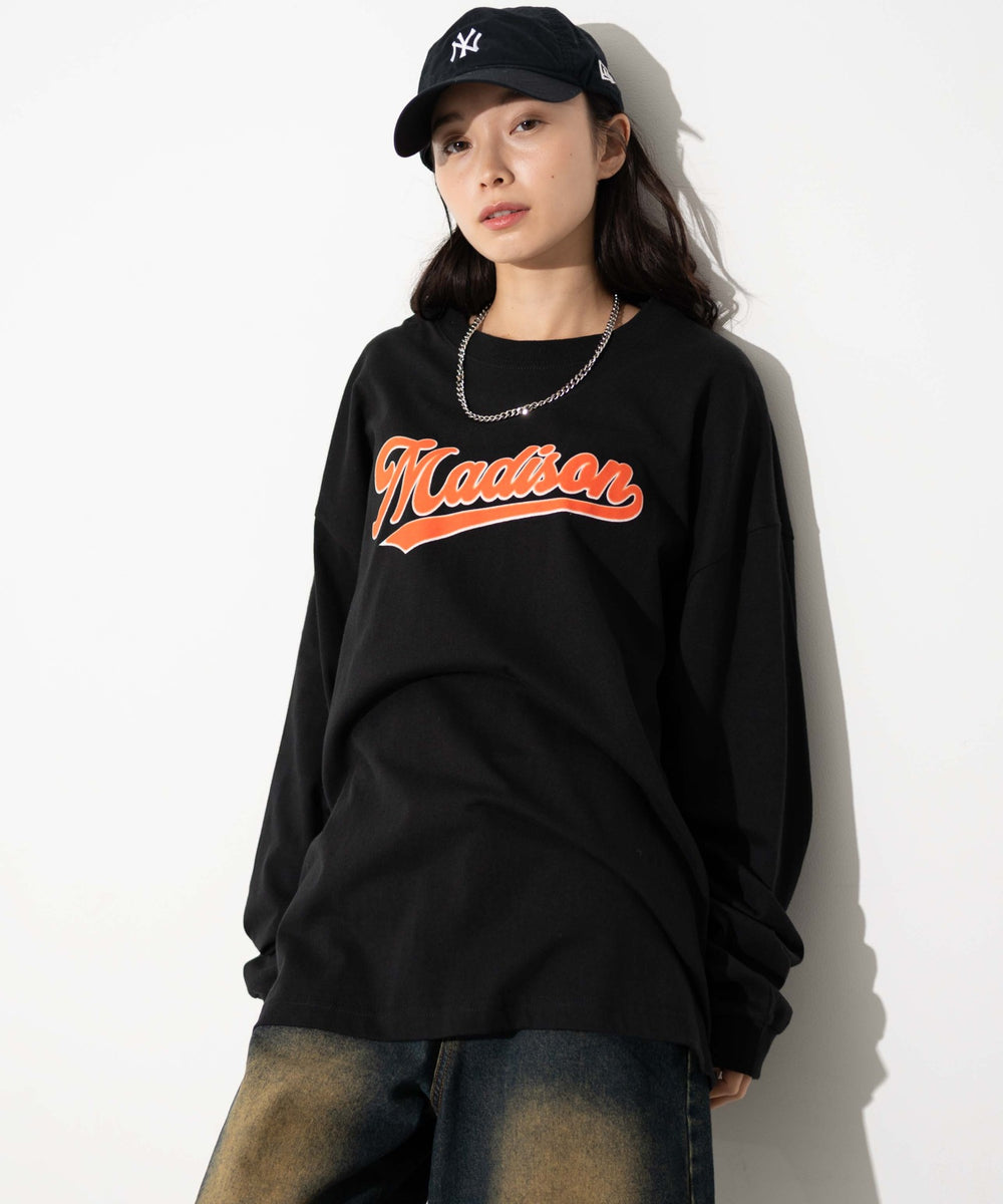 ブラック モデル：161cm L着用