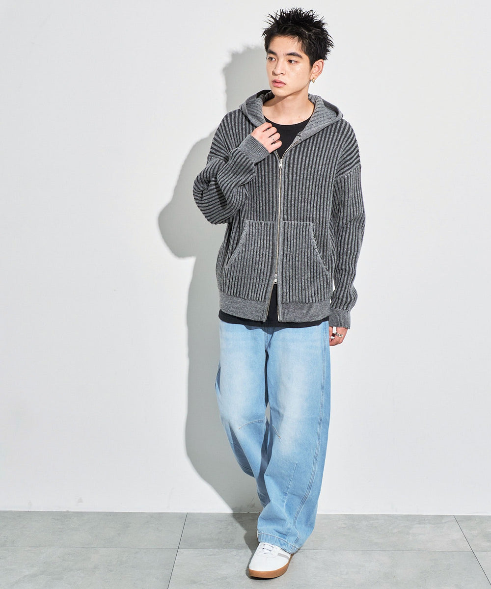 グレー モデル：180cm L着用