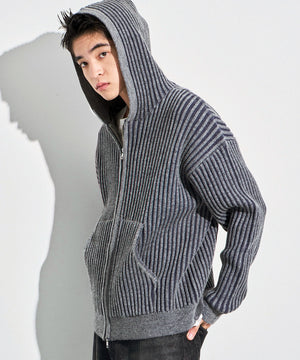 ブルー モデル：180cm L着用