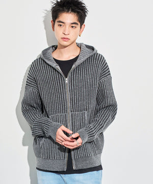 グレー モデル：180cm L着用