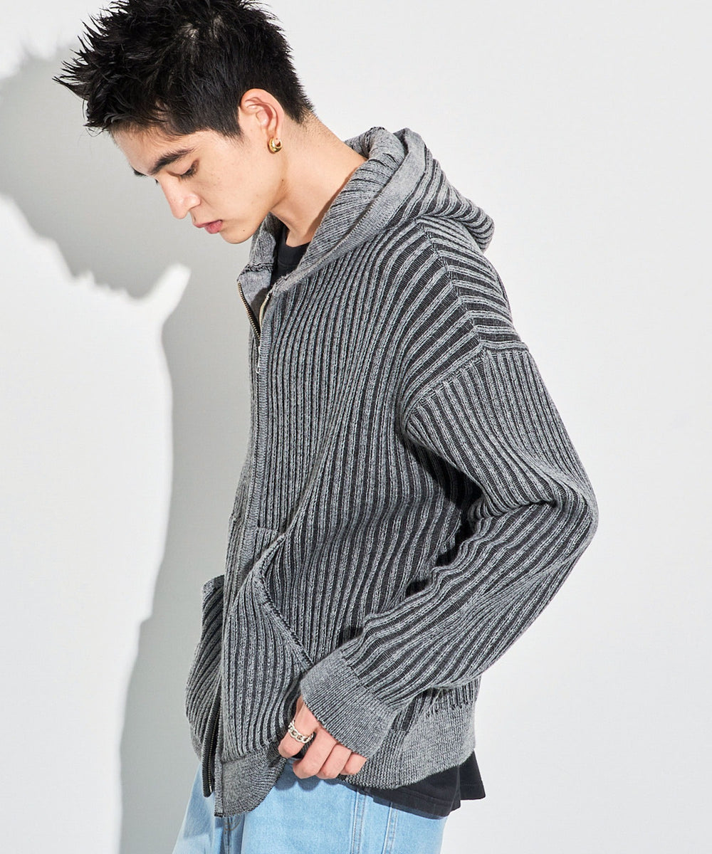 グレー モデル：180cm L着用