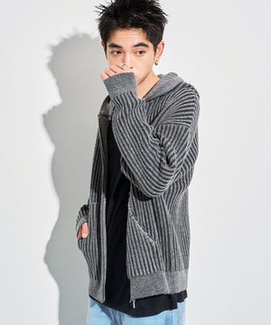 グレー モデル：180cm L着用