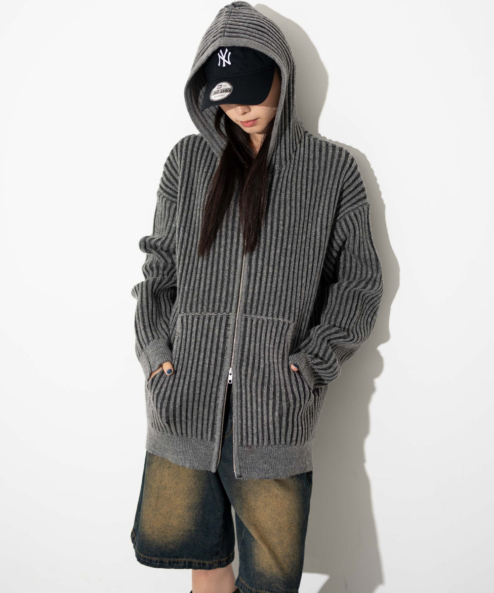 グレー モデル：161cm L着用