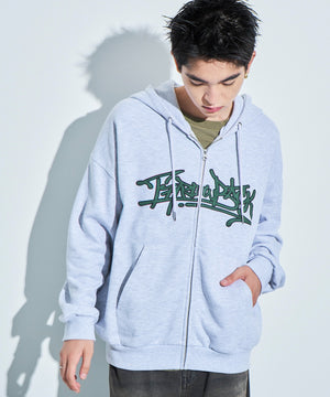 アッシュグレー モデル：180cm L着用