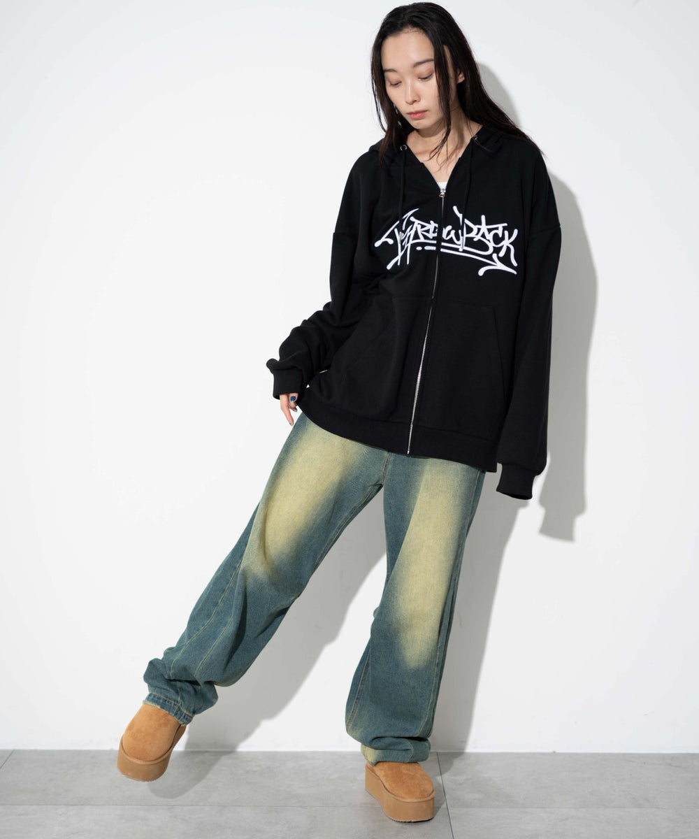 ブラック モデル：161cm L着用