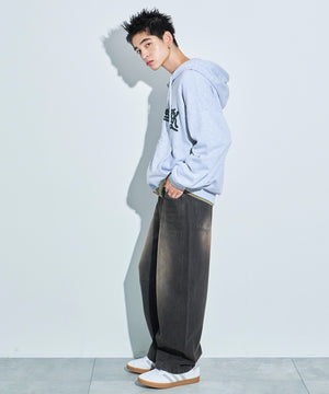 アッシュグレー モデル：180cm L着用