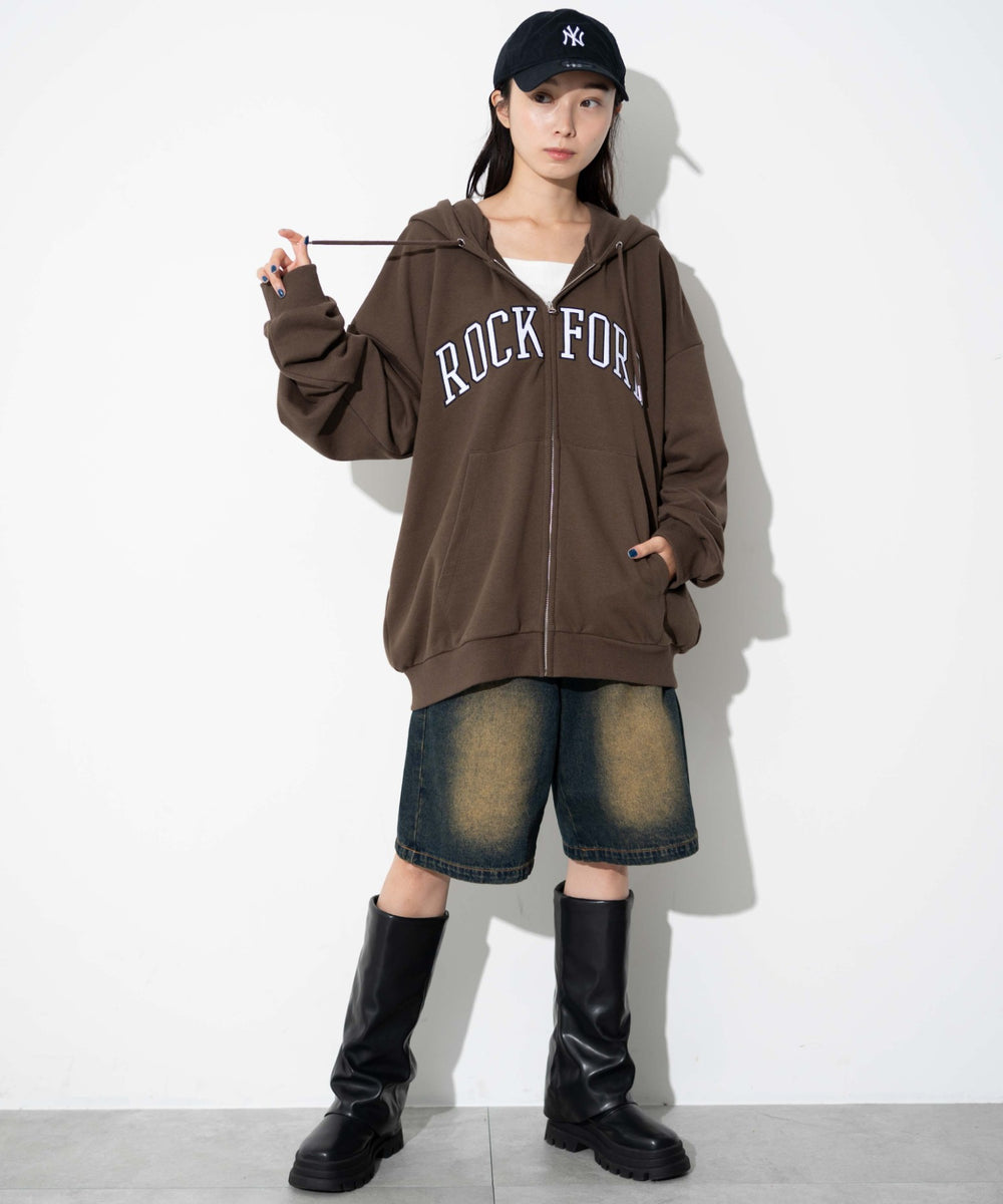 ブラウン モデル：161cm L着用