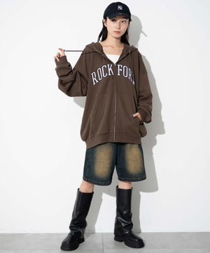 ブラウン モデル：161cm L着用