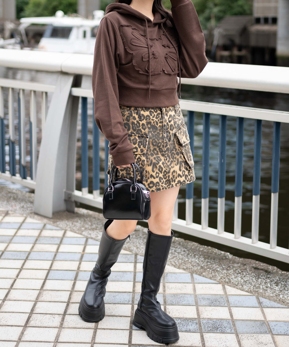 ブラウン　モデル:155cm F着用