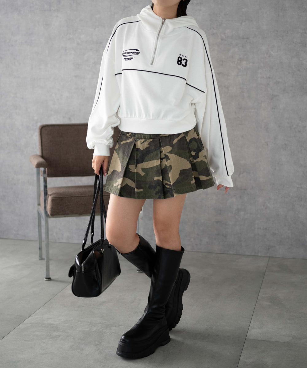 ホワイト 　モデル:155cm F着用