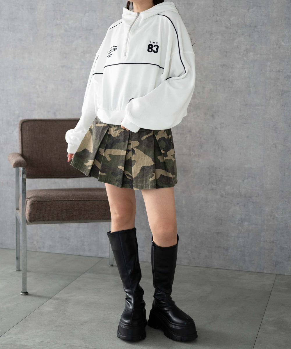 ホワイト 　モデル:155cm F着用