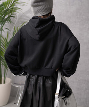 ブラック　モデル:155cm F着用