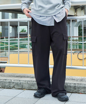 ブラック モデル：180cm L着用